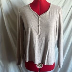 LL68 Style & co long sleeve with snap button from neckline detailing